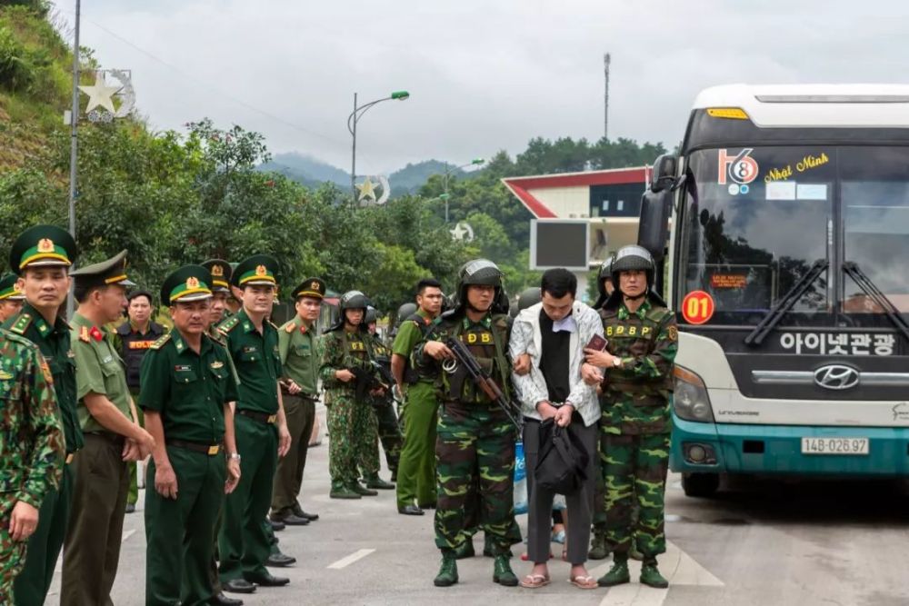 近日,中国警方通过国际警务合作,成功侦破一宗藏匿在越南境内却面向