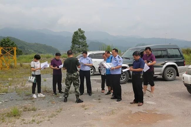 蒋正才同志到"三所一队"监所项目工地调研