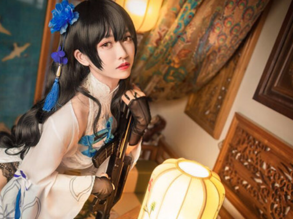 《少女前线》95式cos:请让我追随您,一直向着未来前进