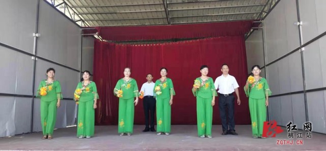 优秀!益阳桃江县村民演唱农户垃圾分类歌