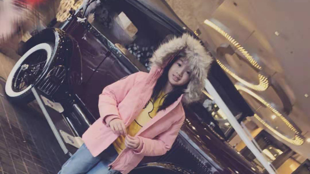 吴尊女儿吴欣怡的逆袭式长大曾经长相平平如今却美到认不出来