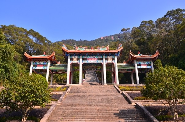 福建这座山以石奇和竹秀闻名,千年古寺儒释道三教和睦