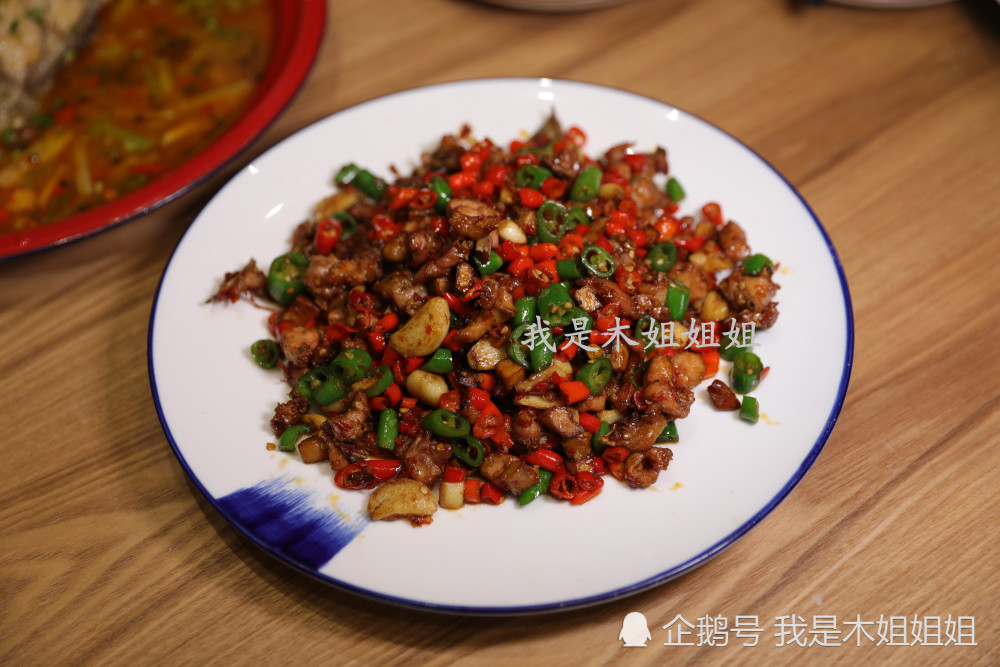 春熙路最火爆的川菜馆来西安了,一道招牌菜饱受争议