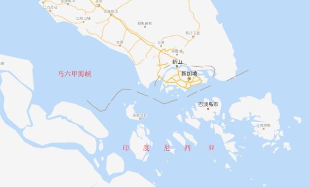 印尼和新加坡隔海相望为何经过马六甲的船只不愿停靠印尼