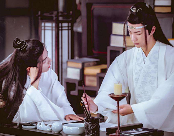 最后一页 最近大火的《陈情令》也将剧中的演员们都带红了,流量上升