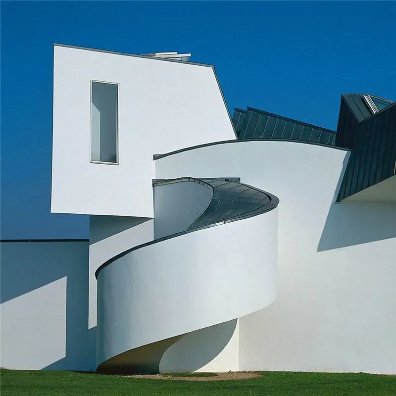 解构主义建筑之父|1989普利兹克建筑奖获得者弗兰克·盖里及主要作品
