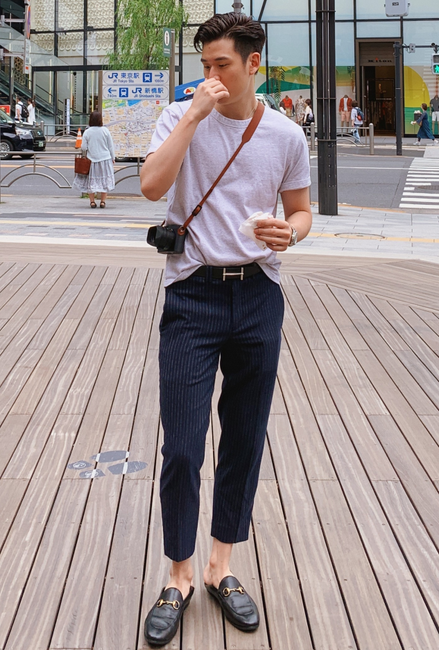 音乐人周兴哲走型男风格?把黑色皮鞋穿出了凉拖鞋的自由休闲感!