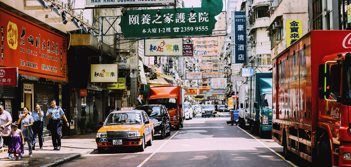 去香港游玩为何当地人能够一眼认出大陆游客?香港人:这点很明显
