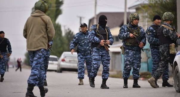 吉尔吉斯斯坦特种部队抓捕前总统!遭反抗,1死52伤