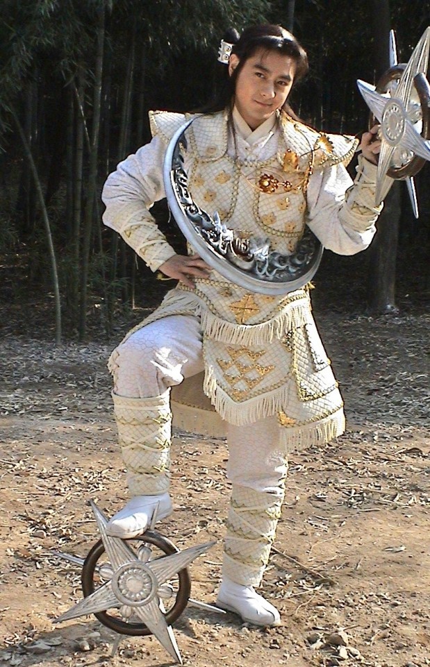 回忆林志颖17年前"哪吒造型",像极美少女战士,也太可爱了吧
