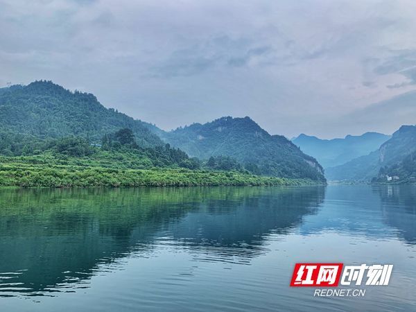 "美得让人心痛的地方"沅陵:船在景中行,人在画中游