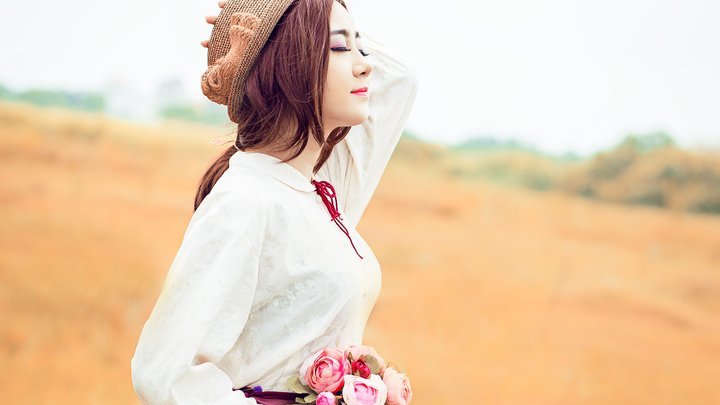 女人对你动了情,才会频繁有这三个举动,男人要明白