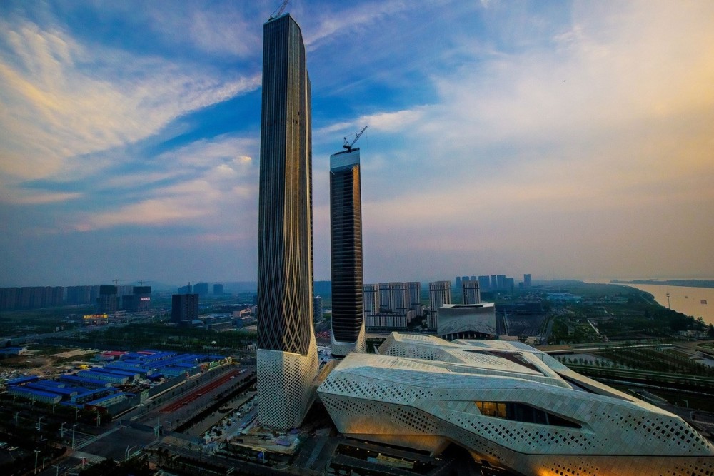 中国大城市中"性价比"最低的两个城市,为什么说杭州和