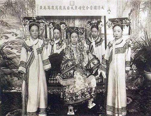 老照片:图3婉容的亲生母亲,图4是美人珍妃的姐姐老年