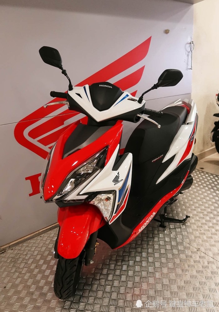 除了uu125,又一款出口返销车型,新大洲本田裂行rx125