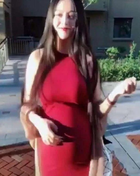 抖音最美孕妇跳舞惹争议小心肚子里的宝宝