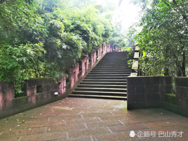 泸州龙透关公园,纪念1926年泸州起义的红色旅游景区