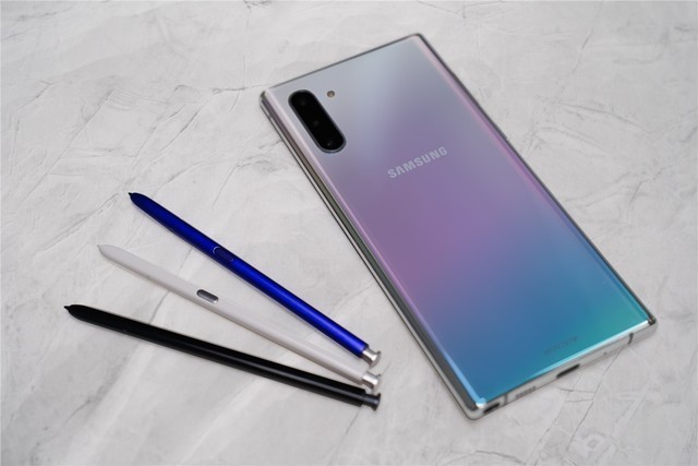 为这次"缩水"叫好 三星galaxy note10上手体验