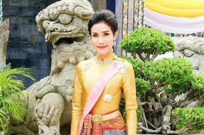 素颜超水灵,抢王后风头啦图片