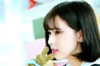2019年流行怎样的短发烫发发型,烫卷的短发更是时髦