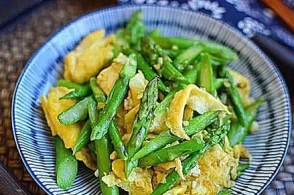 炒鸡蛋时加"一宝",每天来一盘,美味可以,燃脂v美味,越吃越瘦瘦脸下饭男生吗图片