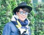 冻龄男歌手自曝15岁同性恋爱 16岁恋大姐姐