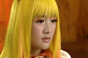 巴啦啦小魔仙:小蓝姐姐学游泳,竟让美琪美雪教?糊弄小学生呢!