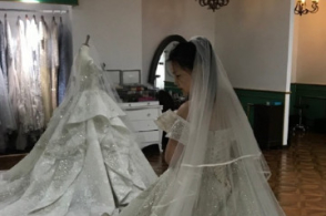 giao哥官宣结婚晒婚纱照,新娘素颜旧照曝出,白白胖胖有福相