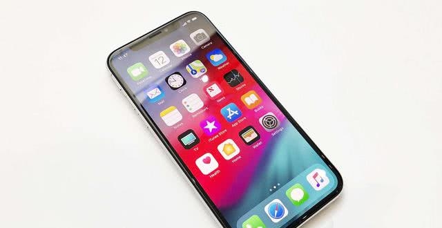 iphone 13概念图首曝光,镜头设计模仿华为,苹果可以考虑