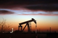 谈判破裂！欧佩克未达成减产协议，国际油价重挫10％