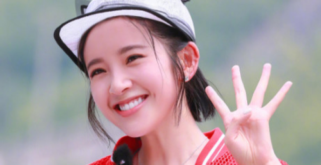 娱乐圈中自带"治愈系笑容"的5位女星,她一笑心都融化了!