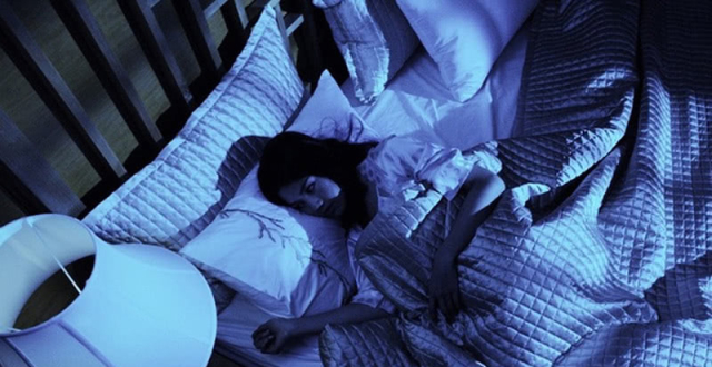 "鬼压床"真的是有鬼在捉弄人?科学家:全球80%的人都经历过