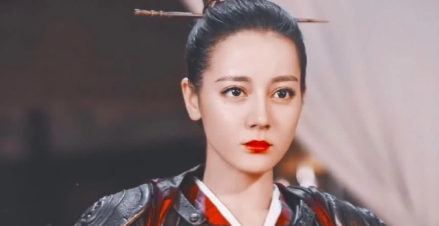 迪丽热巴《长歌行》路透图曝光,身着盔甲女扮男装英姿飒爽