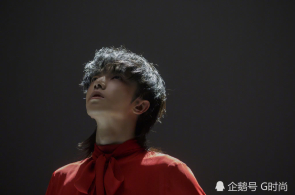 华晨宇身穿长披风斗牛服烘托新专辑主题 优雅时尚_2