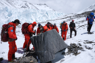 2020珠峰高程测量登山队将分两批撤回大本营休整