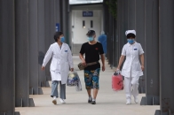 北京本轮疫情前期入院患者进入恢复期，有望陆续出院