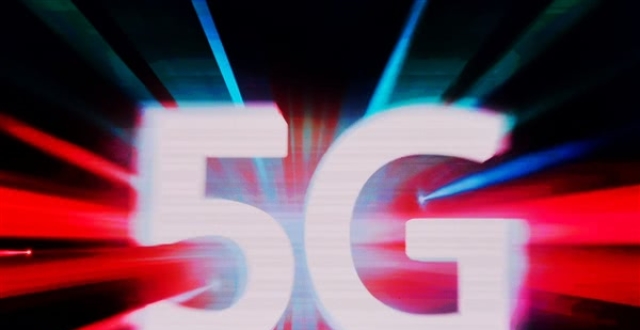 5G套餐降价至69元/月 消费者不换5G手机的理由并非价格贵_腾讯新闻
