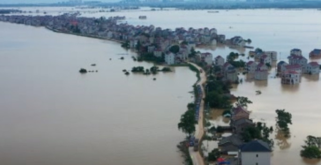 江西鄱阳县城饶河水位破1998年极值：仍将持续上涨