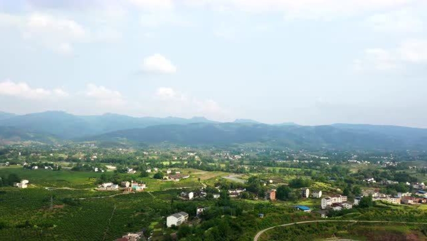 航拍邻水县丰禾镇,新面貌新农村,青山绿水红日子