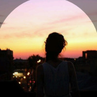 景甜开直播唱歌《简单爱》,素颜可爱声音也好