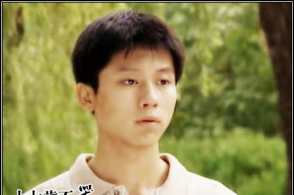 42岁李晨演17岁中学生,来搞笑的吧,看一下17岁的李晨有多帅!