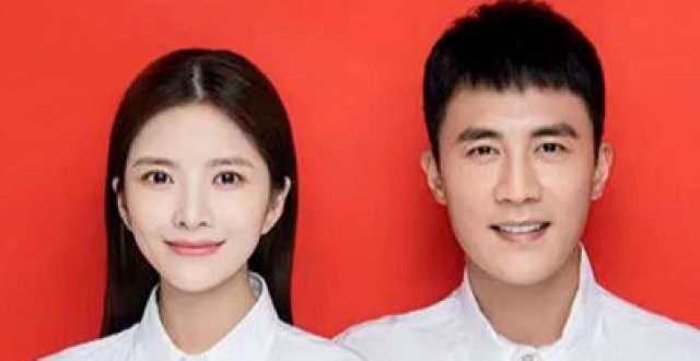 杜淳官宣结婚一年,首晒与王灿结婚证件照表白:幸福的刚刚好