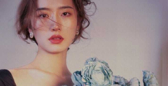 女生头像:优雅永不过时