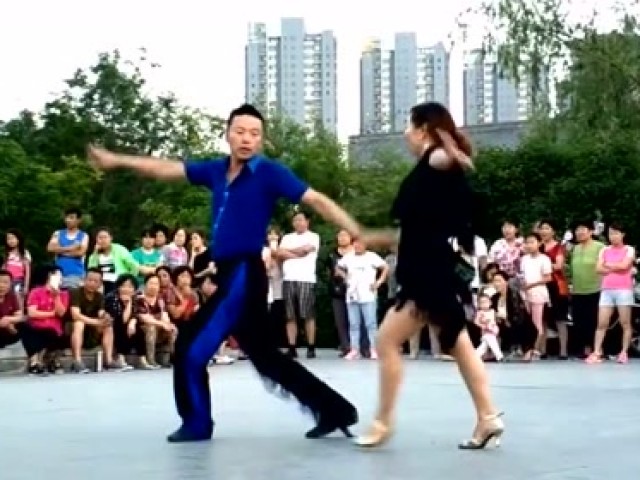 广场舞《不要停》希帆老师编舞简单大方