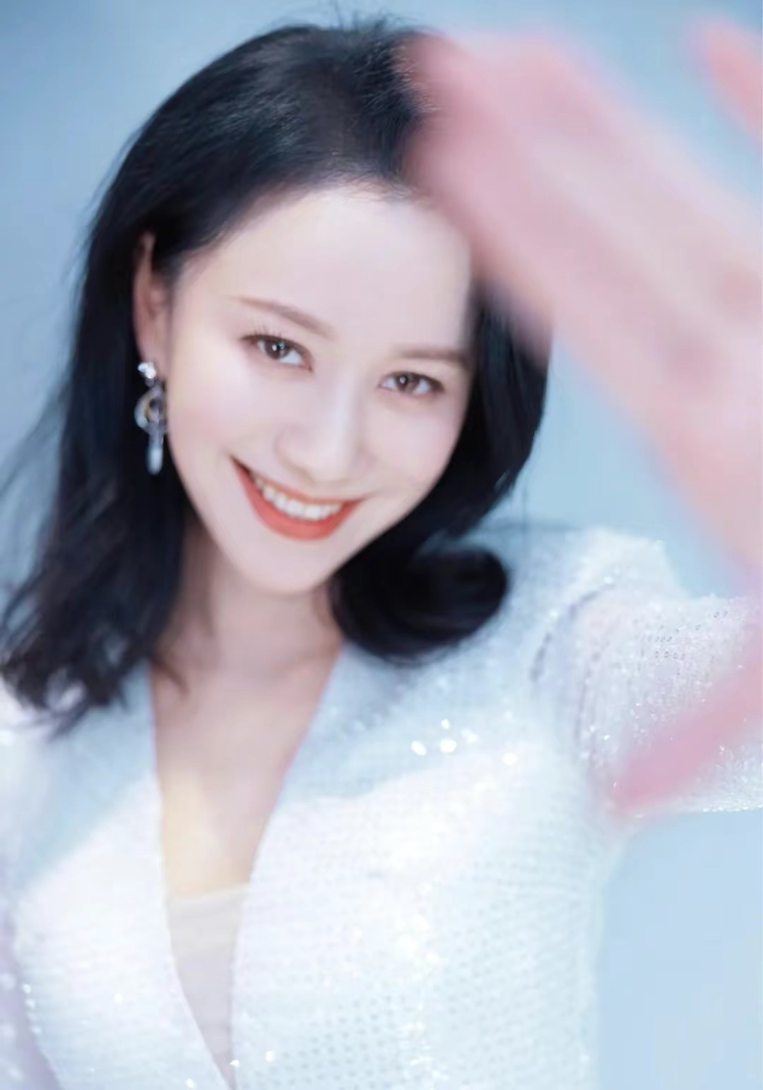 倪虹洁新恋情上热搜她和马苏黄奕的中年女演员f3困境破了吗