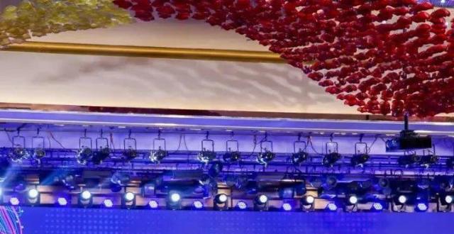 现场｜数造新业态，2021全球纺织品数码喷墨印花柯桥峰会召开_腾讯新闻