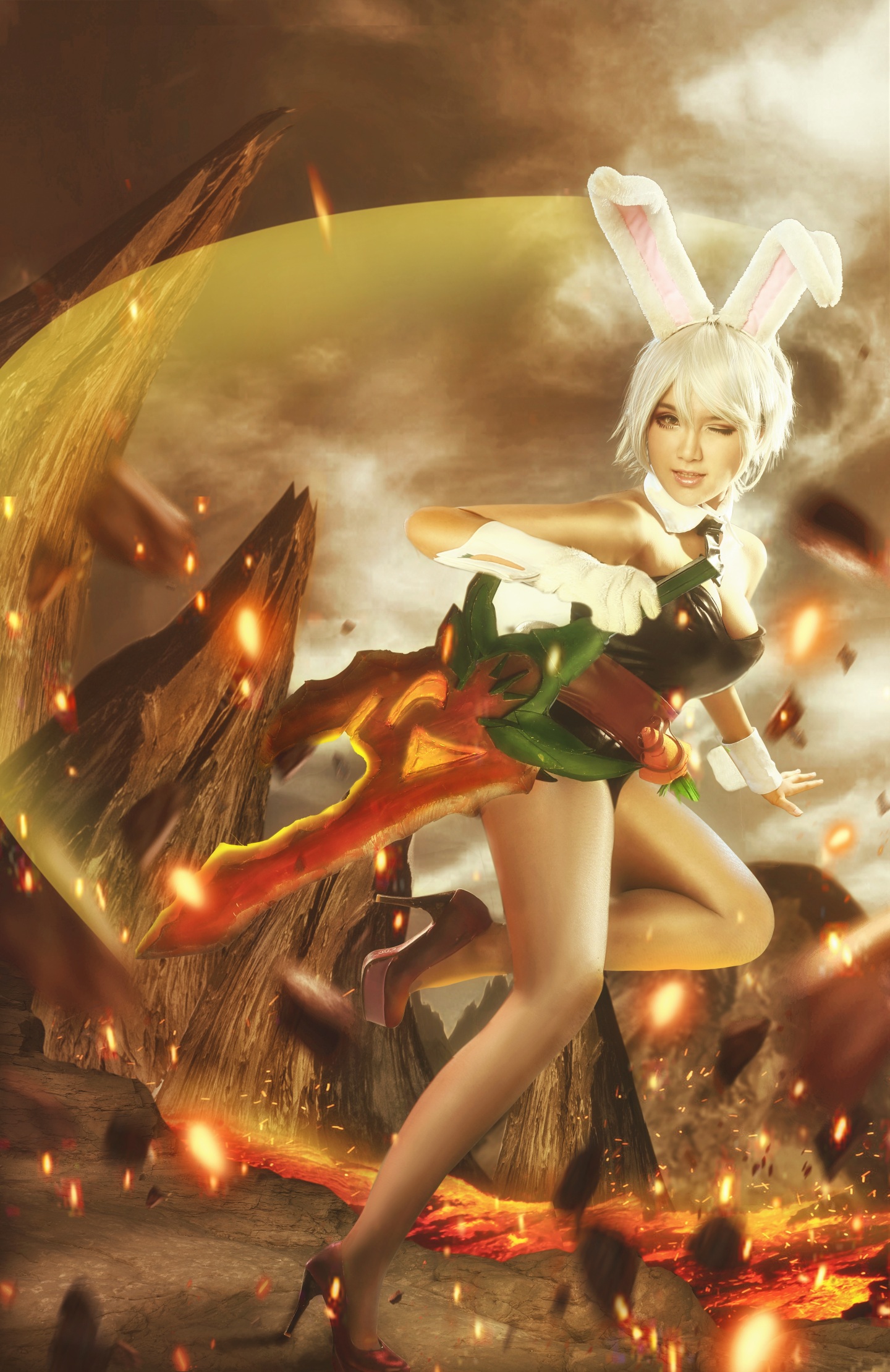 月潋寒殇英雄联盟——锐雯兔女郎cosplay1