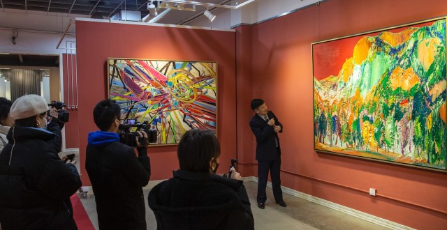 画廊＋拍卖行，这样的专场在中国艺术品拍卖历史上是首次_腾讯新闻