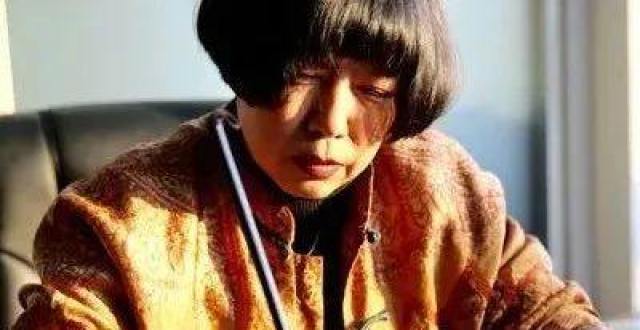 工美大师张琳的满族风情鱼皮画作品赏析