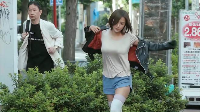 可爱与性感并存的渡边夏菜